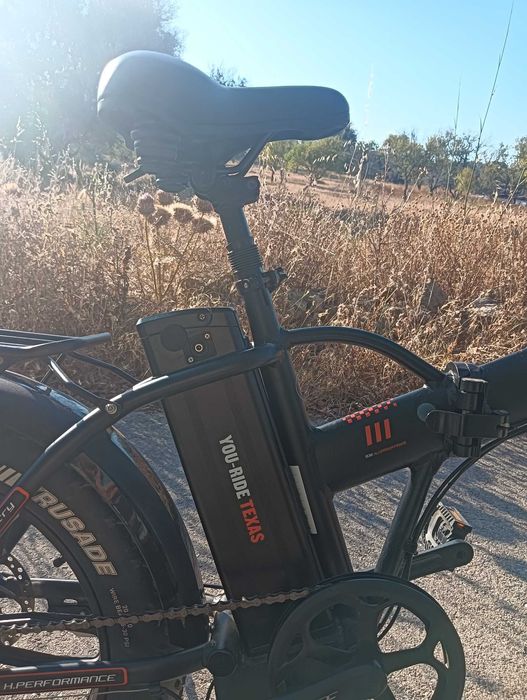 Bicicleta elétrica.
