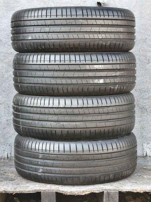 235/50R19 99W Pirelli P Zero