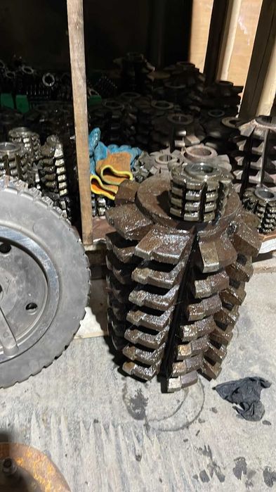 Продам модульні червячні фрези, торцеві фрези, дискові фрези б/у