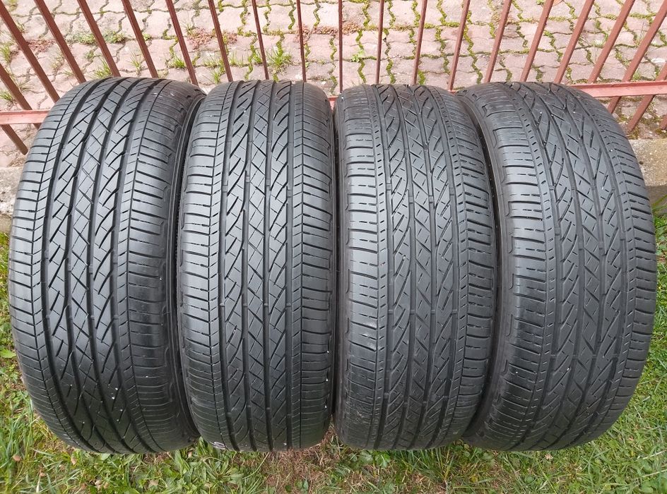 Komplet opon Bridgestone Dueler H/P 215/60 r17 96 H wielosezon
