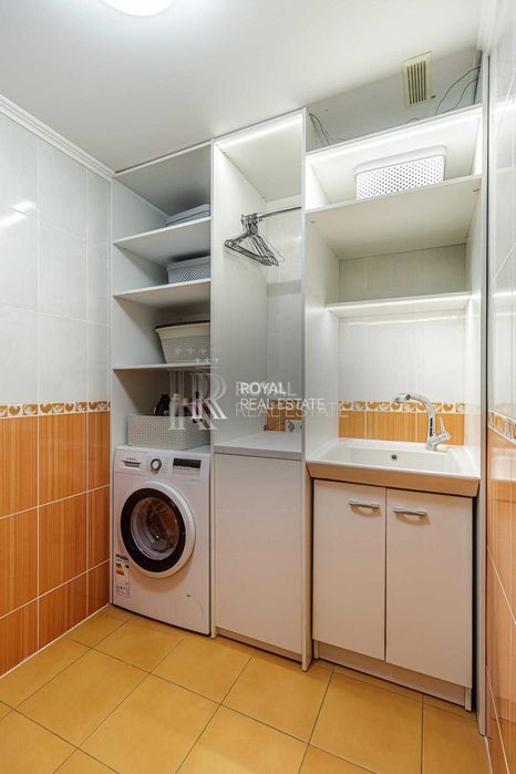 Продаж Таунхаусу 245 м2 КМ Золоті Ворота Козин Київська обл З Ремонтом