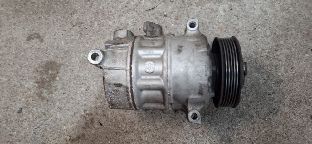 Spręzarka kompresor klimatyzacji 1.6 tdi leon III