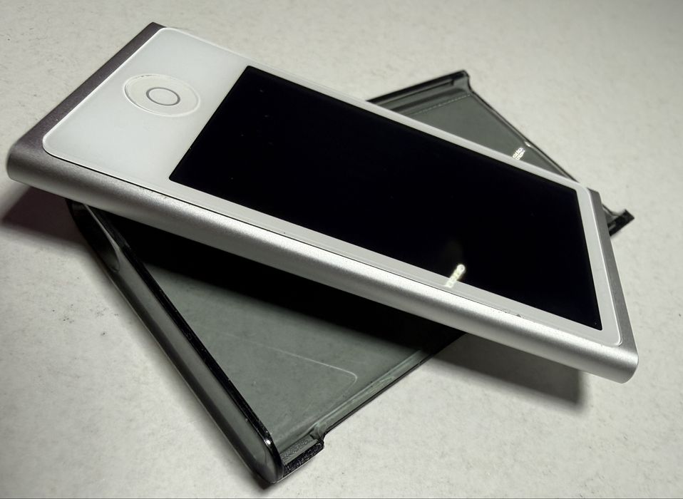 iPod nano 7 generation 16 Gb Silver