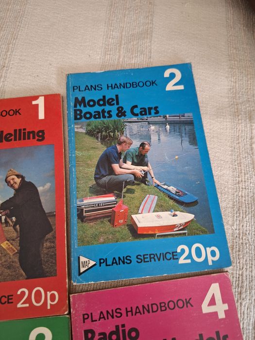Plans hadbook 4 volumes eletrónica vintage