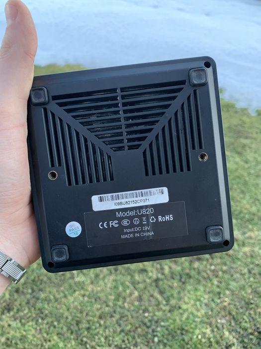 Minisforum U820 Mini PC
