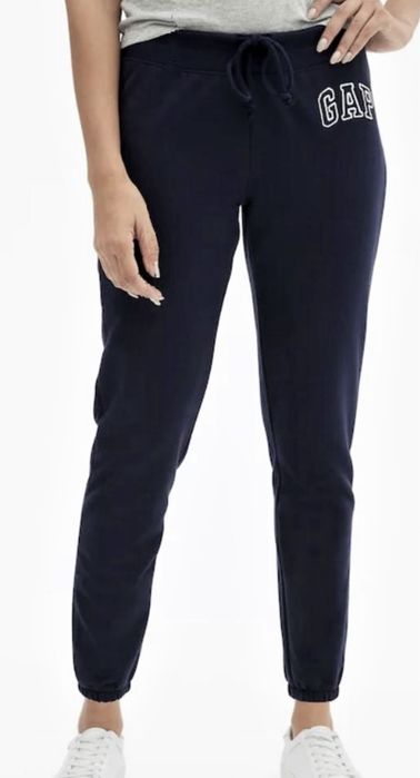 Жіночий костюм Cap