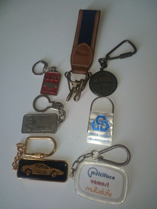 Porta-chaves metálicos e plásticos