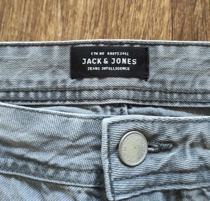 РОЗПРОДАЖ!!! XL Jack&Jones оригінальні чоловічі шорти