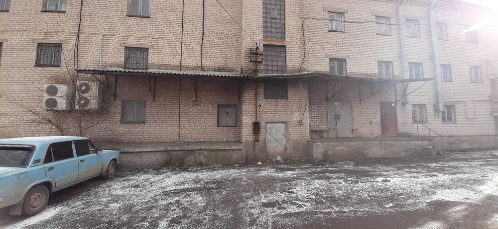 Оренда складів 24 м2, 25 м2, 51 м2, м. Апостолове, вул. Центральна, 49