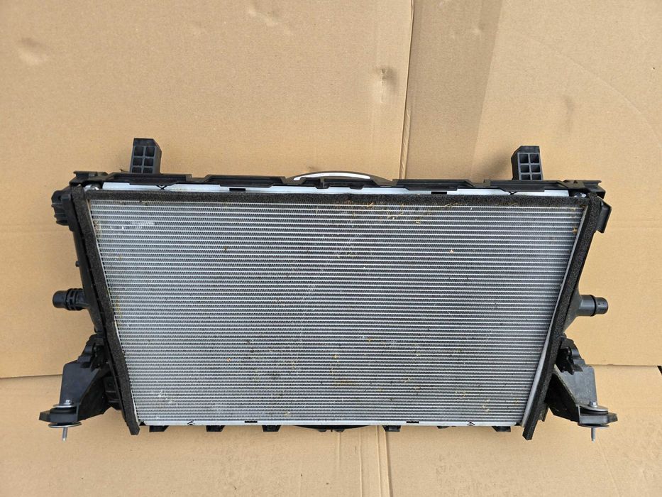 Tesla 3 Y рест дорест касета радіаторів радіатор люверс дифузор