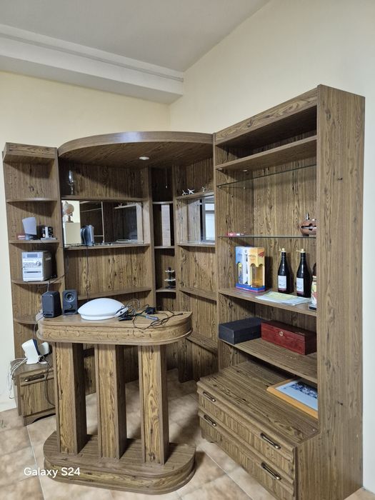 Mobiliário escritório variado