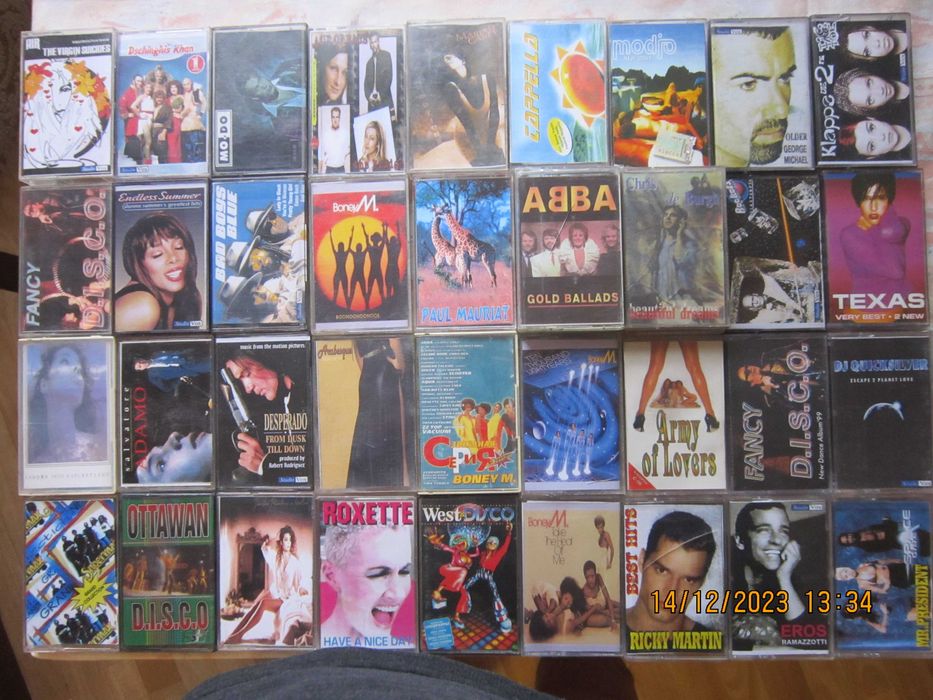 Аудіокасети,СД,платівка з записом М. Джексона та інших поп-виконавців