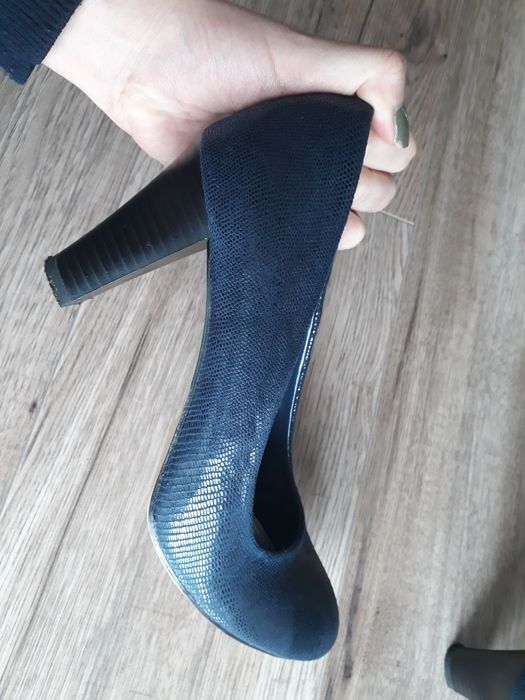 Granatowe buty na obcasie czółenka rozmiar 40 ccc
