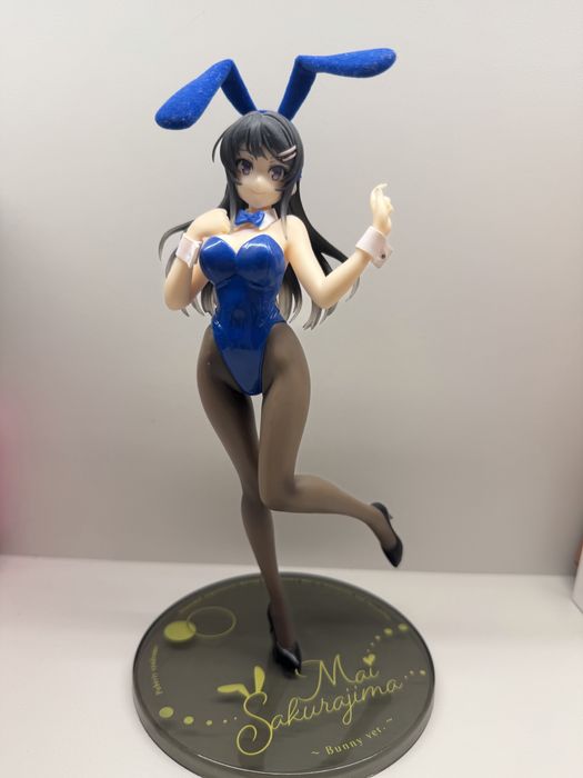 Аніме фігурка дівчинка - зайка