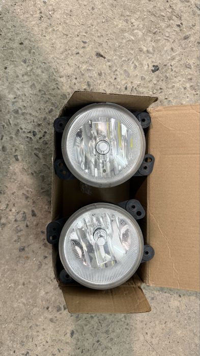Противотуманки/протитуманні фари Jeep Dodge Chrysler оригінал LED