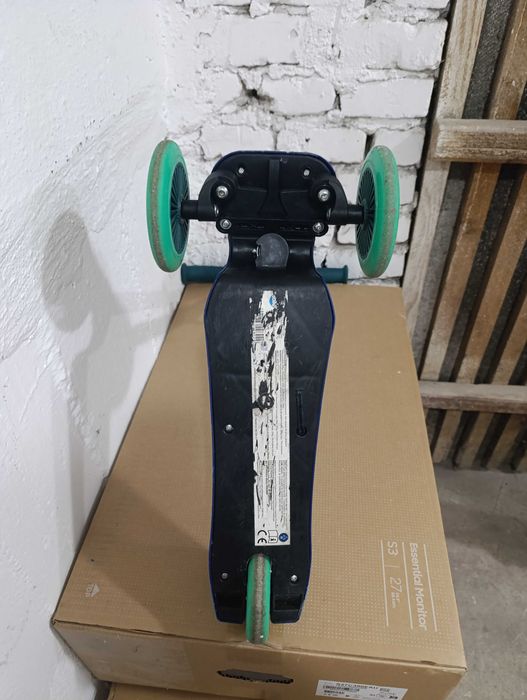 Trójkołowa balansowa hulajnoga dla dziecka