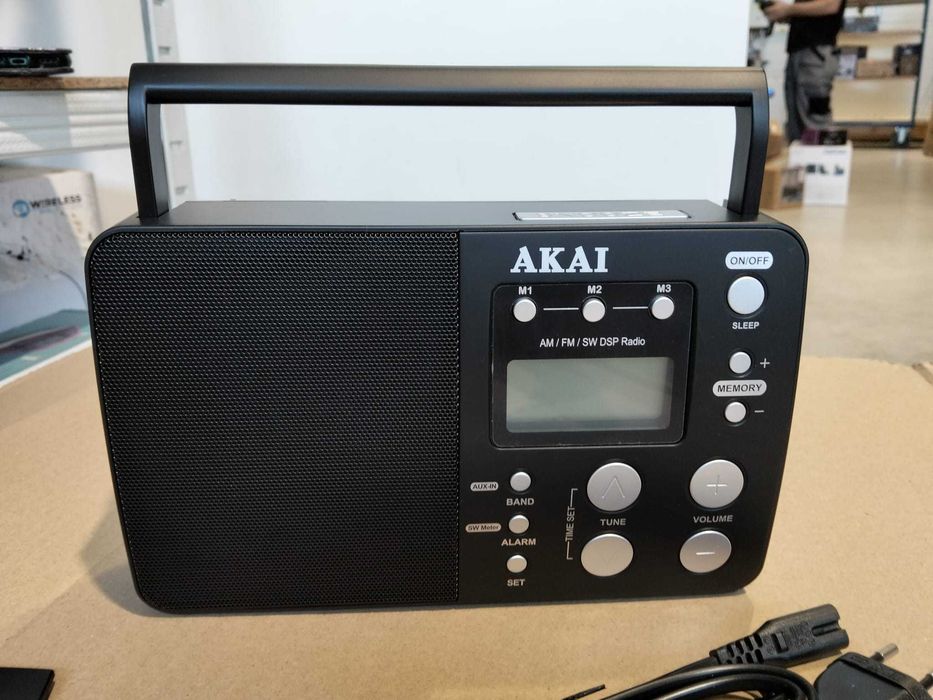 AKAI APR-200 Radio Przenośne AM/FM/SW – Outlet