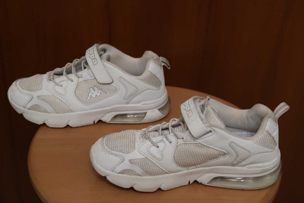 Buty (półbuty) dla dziewczynki firmy KAPPA rozm. 35