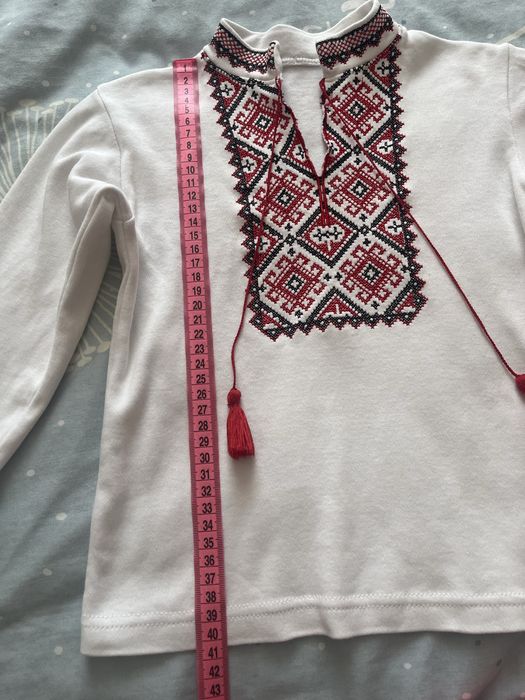 Продам дитячу вишиванку 116 р.