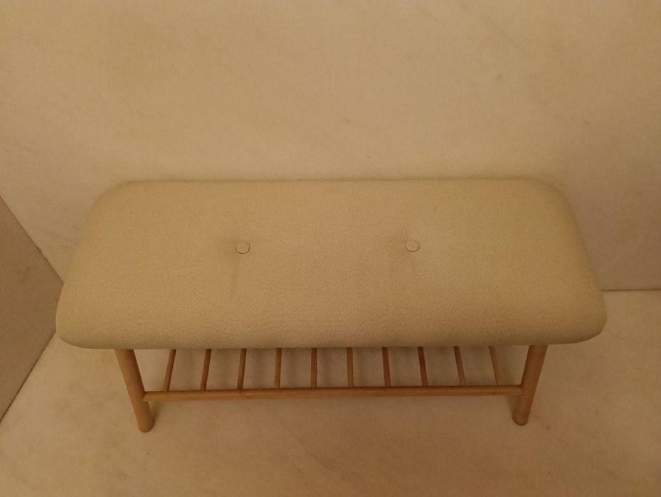 Banco almofadado -  Homa