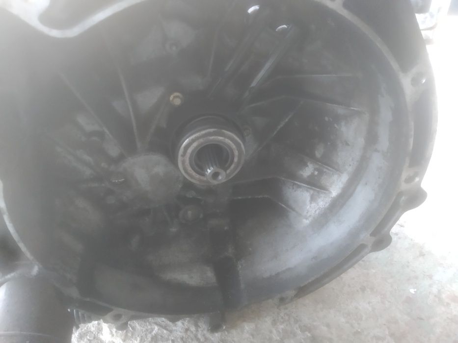 Продам запчасти Форд КА