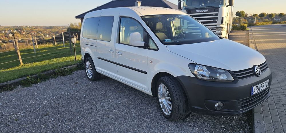 Volkswagen Caddy Maxi 5os. 2014r. 2.0TDI 6biegów