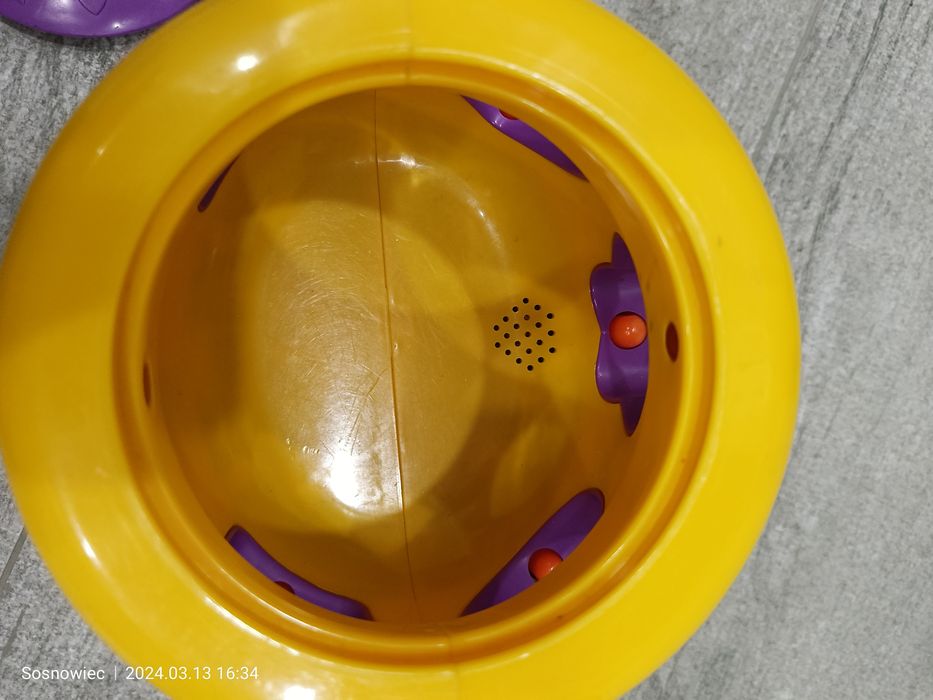 Sprzedam Garnuszek na klocuszek FISHER PRICE.