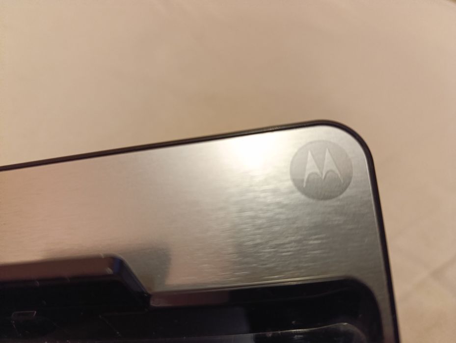 Док станція Motorola, зарядний пристрій для гаджетів USB-micro