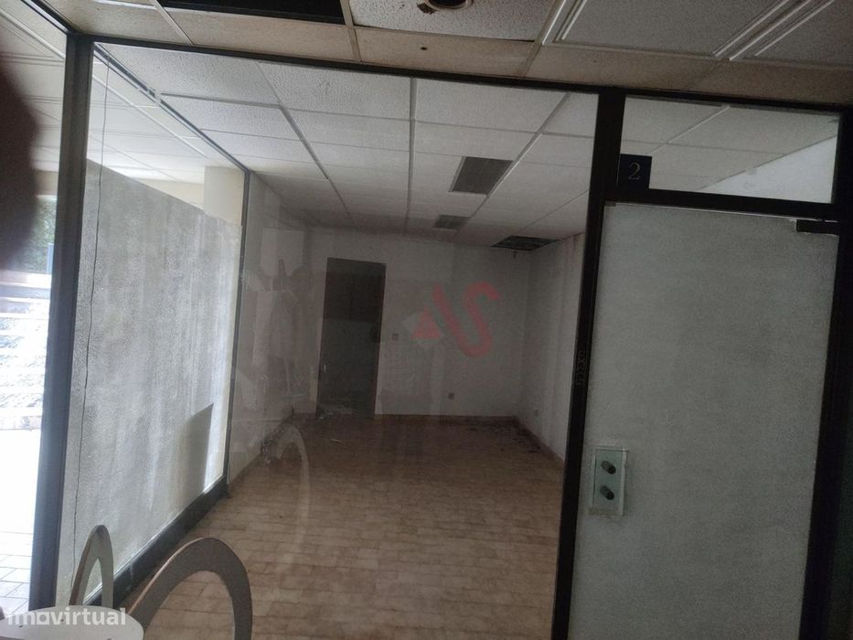 Loja de 29,65 m² no Edifício Varandas do Mar em Albufeira