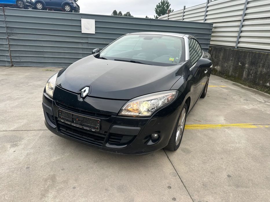 RENAULT MEGANE III CABRIO 1.9 DCI 130 CV DE 2011 (CENTRO DE ABATE)