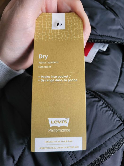 Czarna, męska kurtka Levis
