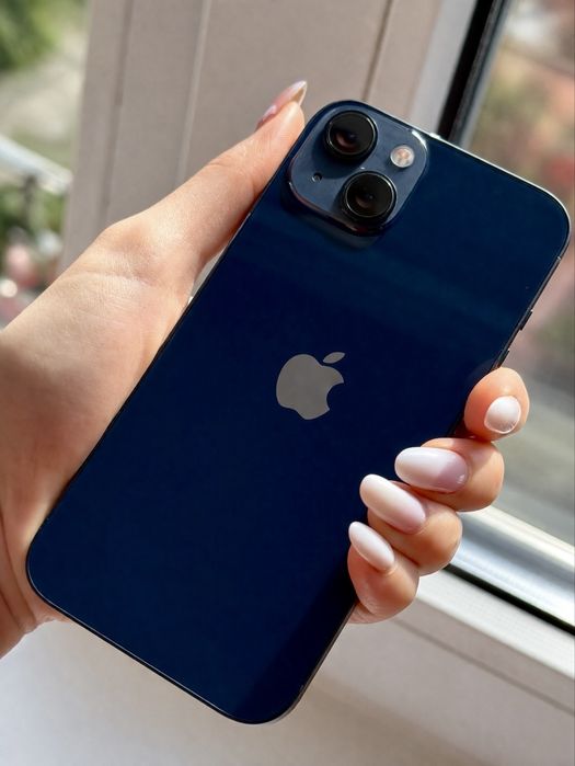 Продам iPhone 13 Blue