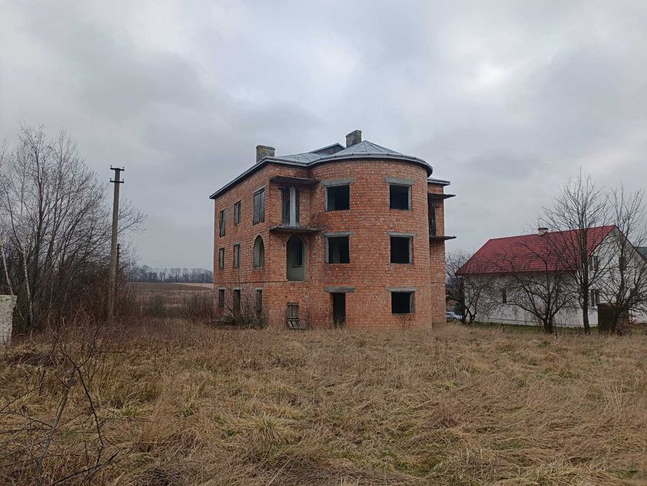 Продаж великого 3-х поверхового будинку, с. Лішня, 3км. до Дрогобича!