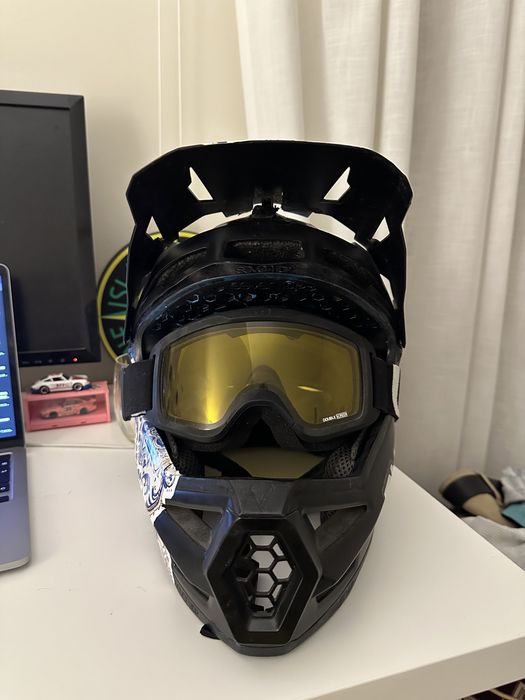 Capacete Seven idp project 23 carbon