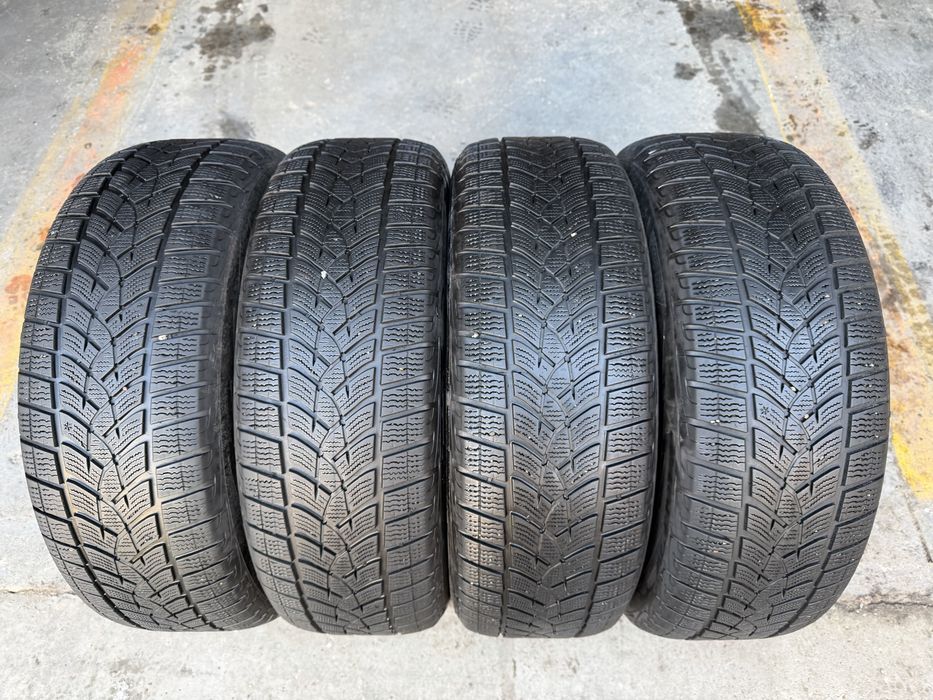 Шини зимові R18 225 60 Goodyear Склад Осокорки RLX