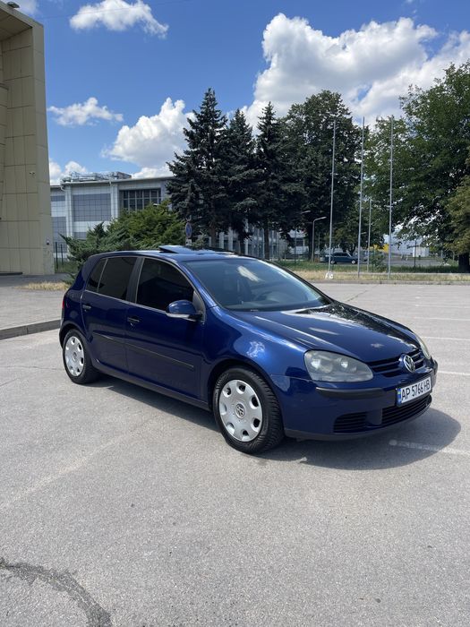 Volkswagen Golf V 1.6 mpi