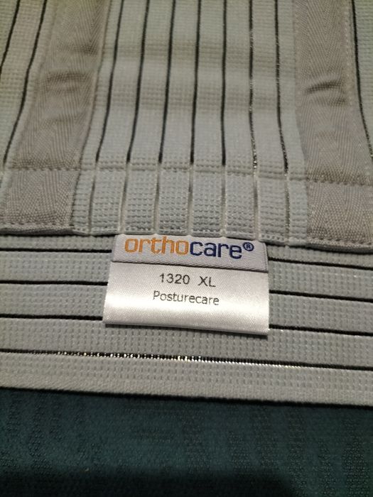 Коректор постави з ребрами жорсткості