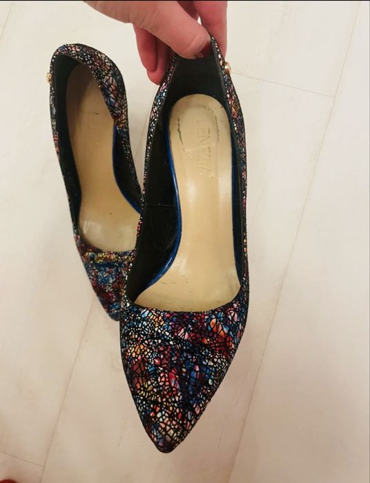 Buty na obcasie marki Venezia, rozmiar 38, bardzo wygodne