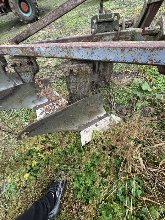 Продам плуг 3.35