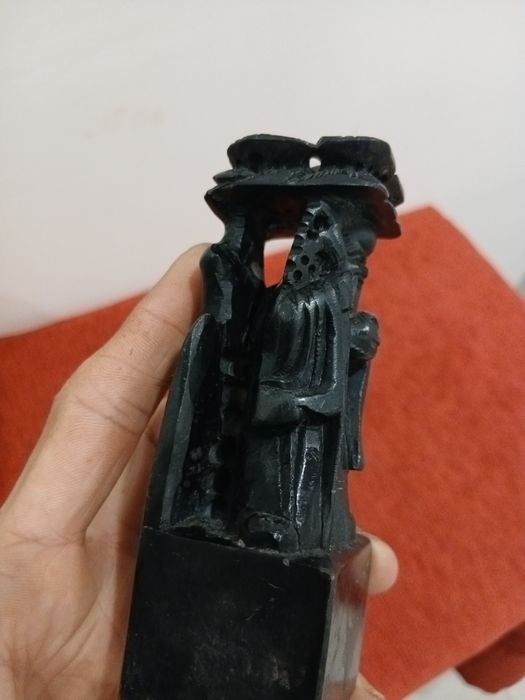 Selo Chinês Antigo Esculpido à Mão