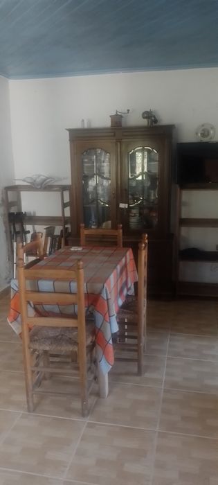Moradia com terreno em Azoia Leiria