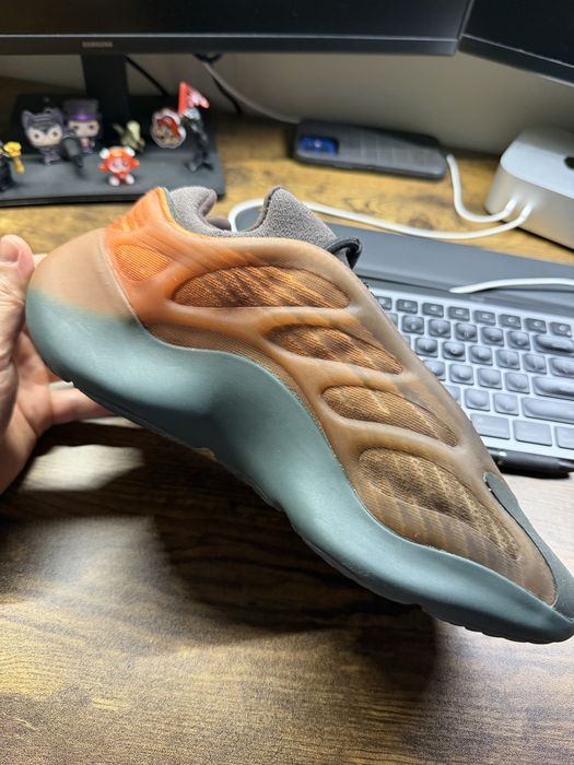 Adidas Yeezy 700, roz.42