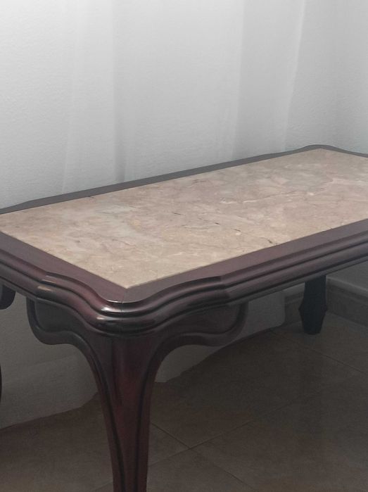 Mesa com Mármore sala de estar