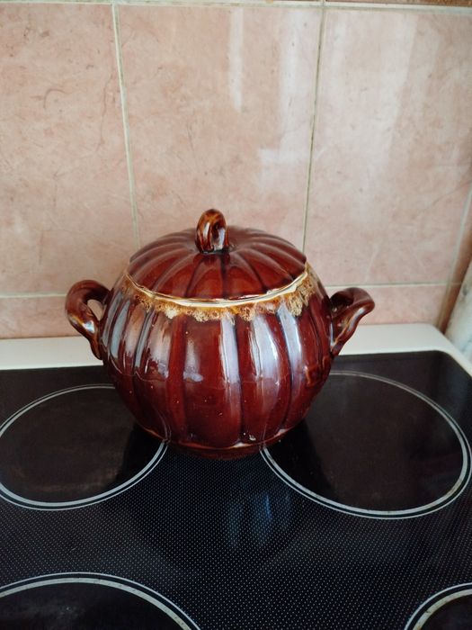 Керамическая кострюля