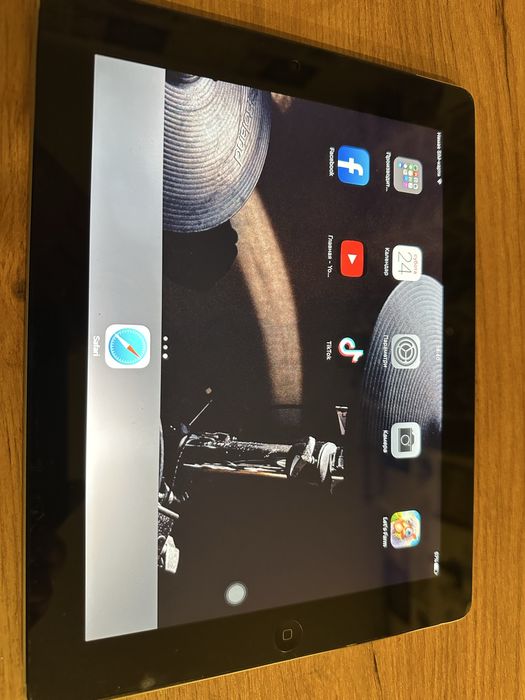 Apple iPad 16GB Wi-Fi + Cellular | Оригінал |