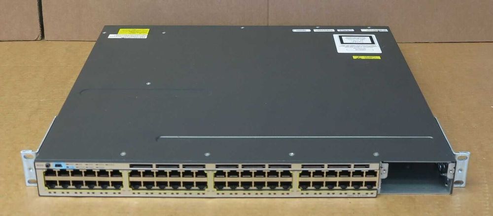 Комутатор CISCO WS-C3750X-48T-S Gigabit Switch