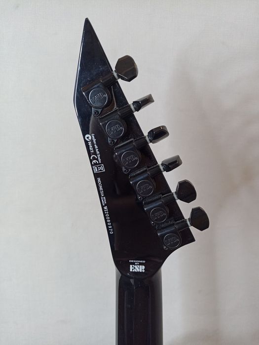 Електрогітара ESP LTD EX-200 Explorer у відмінному стані