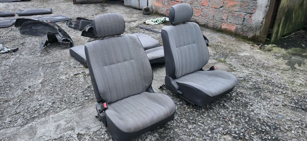 Bancos e Quartelas Toyota Corolla 1.3 EE90