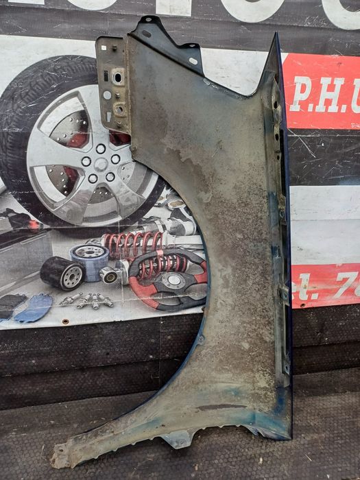 Błotnik prawy vw passat b6 LD5Q