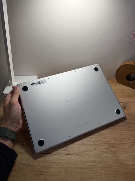 MacBook Pro 16 M1 MAX 64GB RAM 1TB SSD 88%